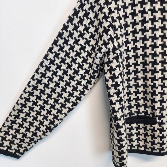 Vintage Houndstooth Cardigan Sweater Size XL Black White Gold Buttons Academia - Picture 4 of 8